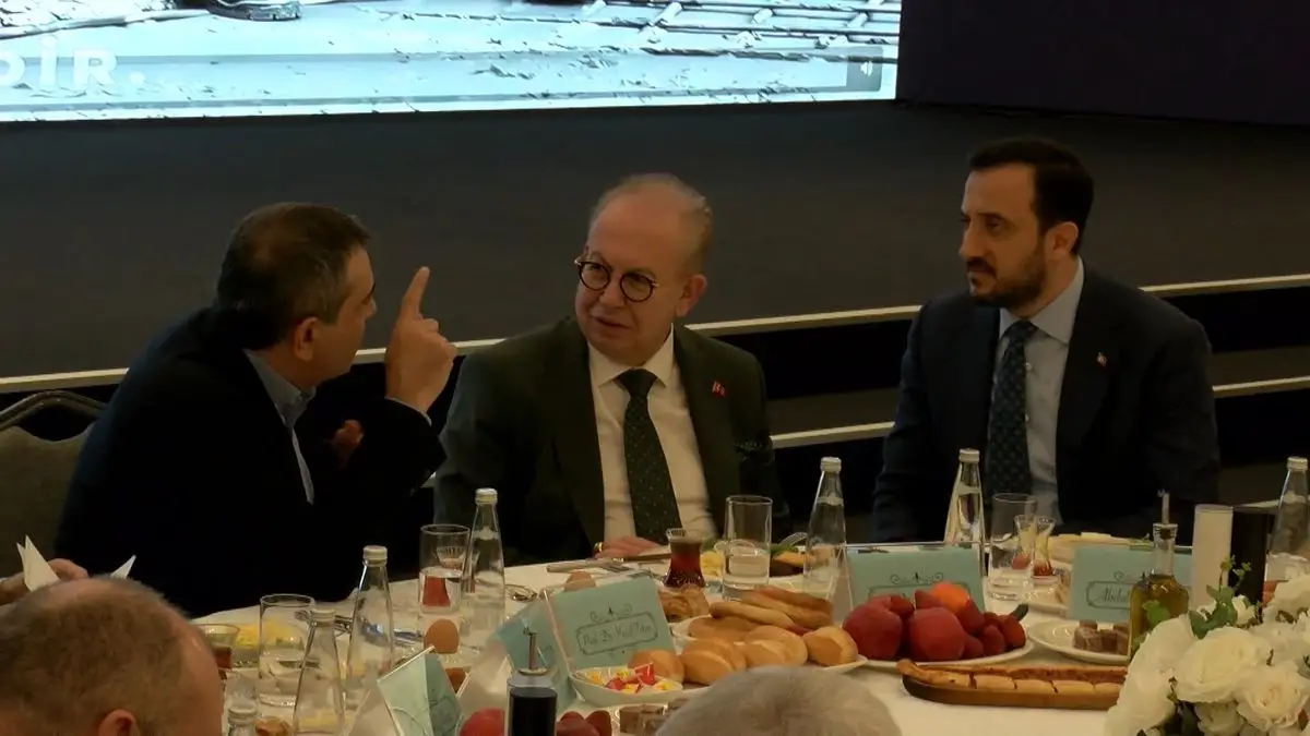 Bakan Tekin İstanbul Buluşmaları'nda