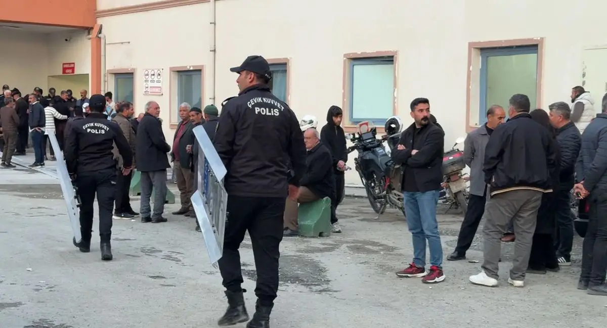 İğdır'da Aileler Arasında Silahlı Çatışma: 2 Ölü, 6 Yaralı