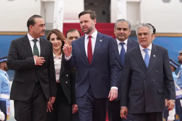 Pakistan’da müzakere masası