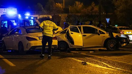 Ataşehir Emniyet Şeridinde Korkunç Trafik Kazası: Sürücü Hayatını Kaybetti