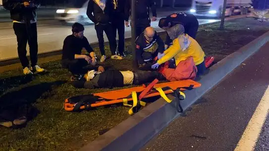 İnegöl'de Telefonunu Almak İsteyen Yayaya Çarpan Araç Kazası