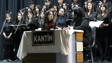 Siirt’te ‘Kim Var?’ Sanat Projesi Gençlerin Sahnesinde Renkli Bir Şölen