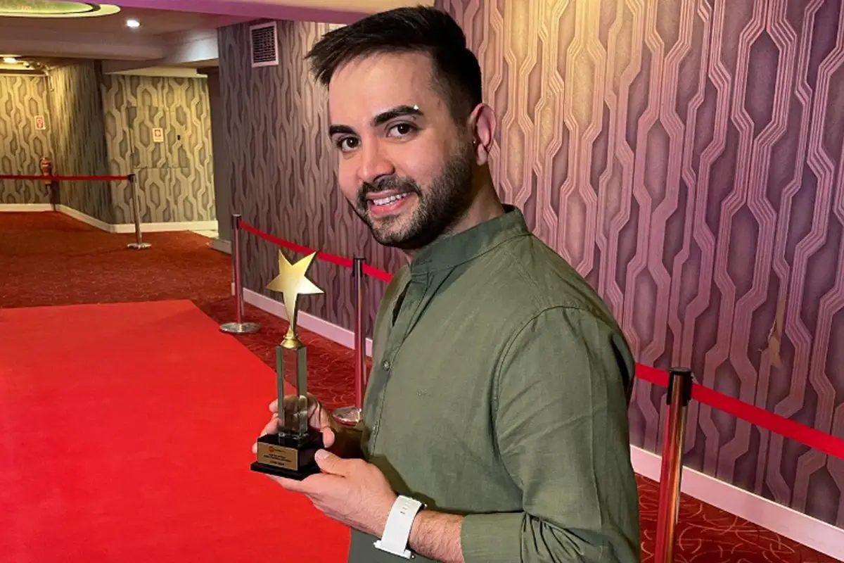 Kadir Ezildi ve babası arasındaki duygusal an