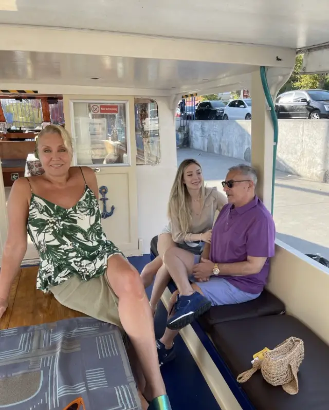 Yasmin Erbil gençlik fotoğrafı