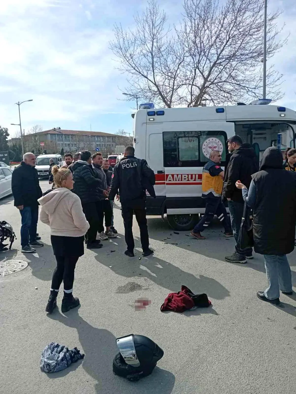 Silivri'de Trafik Işığı İhlali Sonrası Çarpışma ve Yaralanma