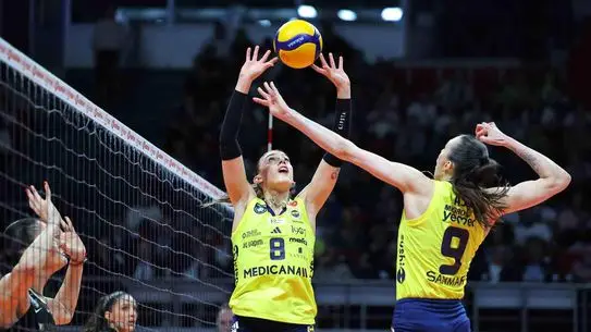 Fenerbahçe Medicana Serisi 1-1 Eşitleyerek Finale Uzandı