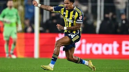 Fenerbahçe, Jayden Oosterwolde'nin Cezası Nedeniyle Çaykur Rizespor Maçına Katılamıyor