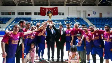 Milli Eğitim Müdürlüğü, Hakkari Basketbol Turnuvası’nda Şampiyonluğa Ulaştı