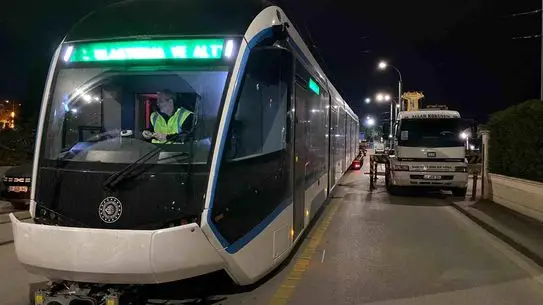 Kocaeli'de 5 Yeni Tramvay Hizmete Girdi: Şehir İçi Ulaşımda Yeni Dönem