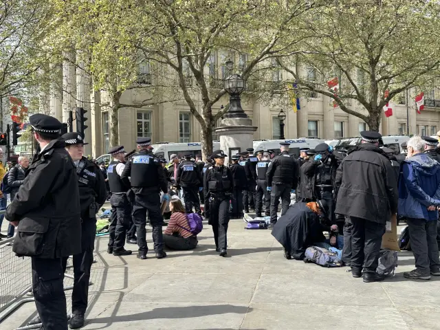 Gözaltına alınan protestocular