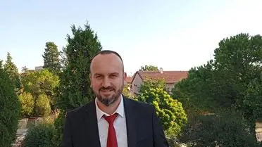 Edirne'de Köy Hizmetleri Müdürü Zimmet Suçlamasıyla Gözaltına Alındı