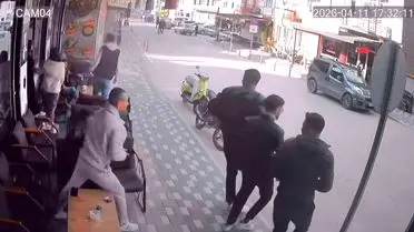 Kütahya Simav’da 4.8 Şiddetindeki Deprem Anı Kamerada