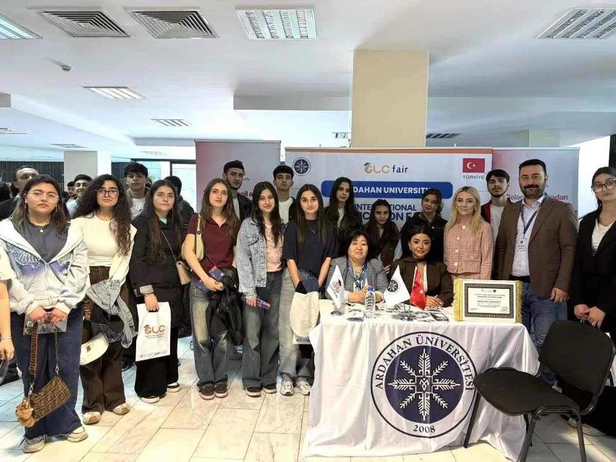 Ardahan Üniversitesi standı, Bakü eğitim fuarı