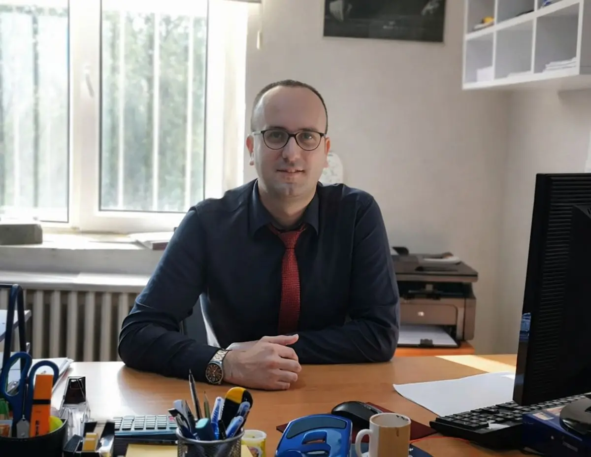 Edirne'de Zimmet İddialarıyla Köylere Hizmet Götürme Birliği Müdürü Tutuklandı