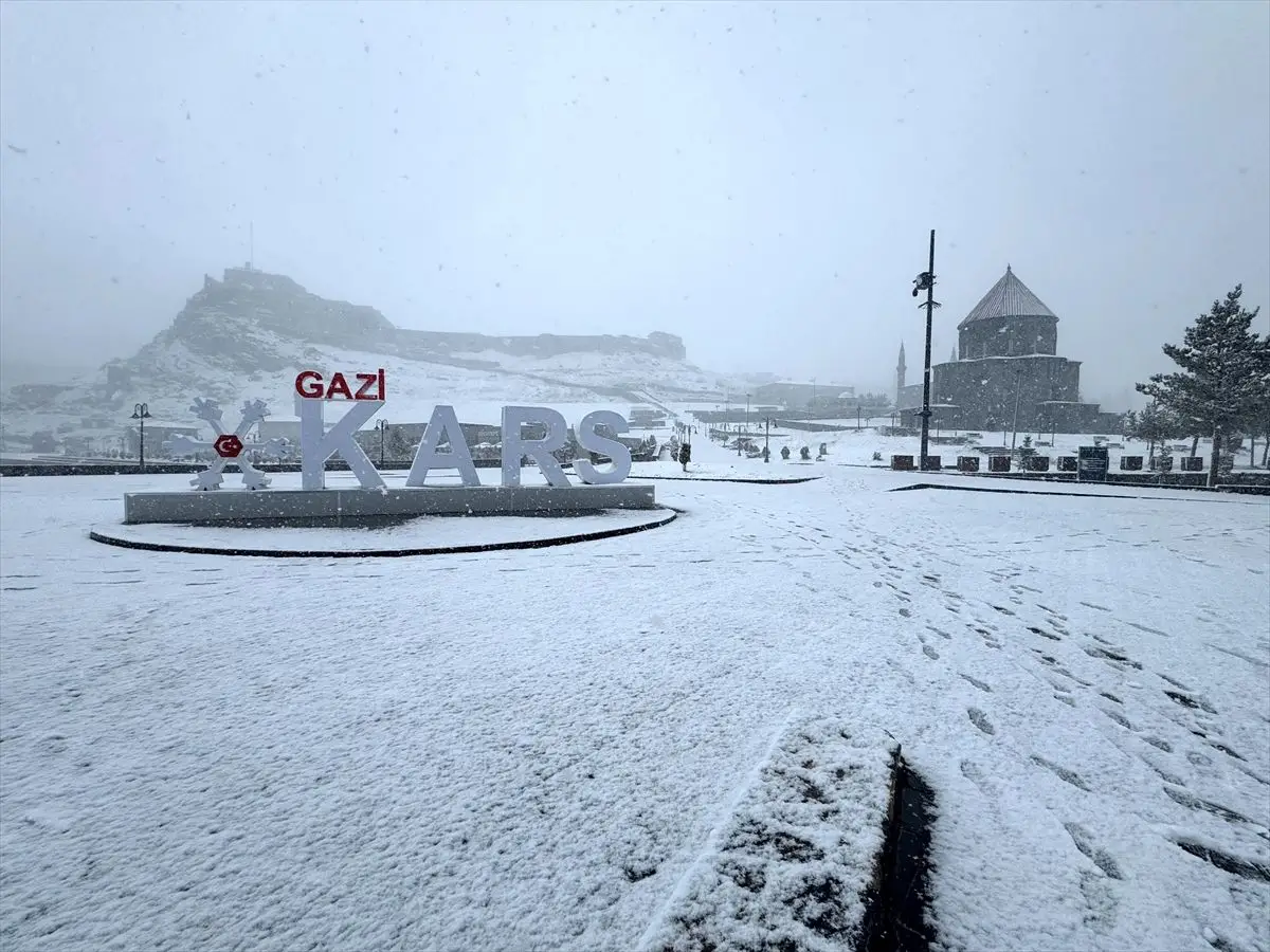 Doğu Anadolu’da Şiddetli Kar Yağışı ve Buzlu Yollar Uyarısı