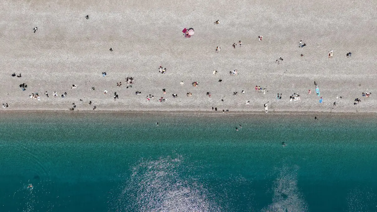 Konyaaltı Sahili'nde bahar keyfi