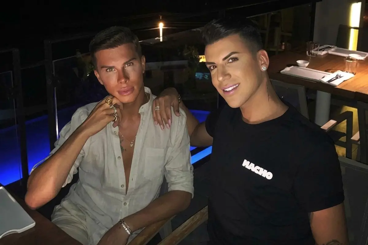 Sosyal Medya Fenomeni Samet Liçina 'Yerli Ken Bebek' Operasyonda Gözaltına Alındı