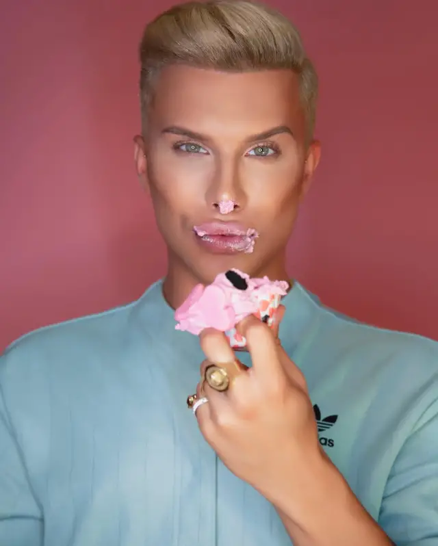 Polis ekipleri operasyon sırasında