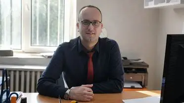 Mahkeme salonunda tutuklama işlemi