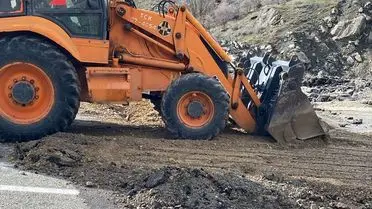 Doğu Anadolu’da Kar Fırtınası 147 Köyün Yolunu Kapattı