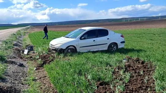 Alaca’da Otomobil Devrildi, Sürücü Hafif Yaralı