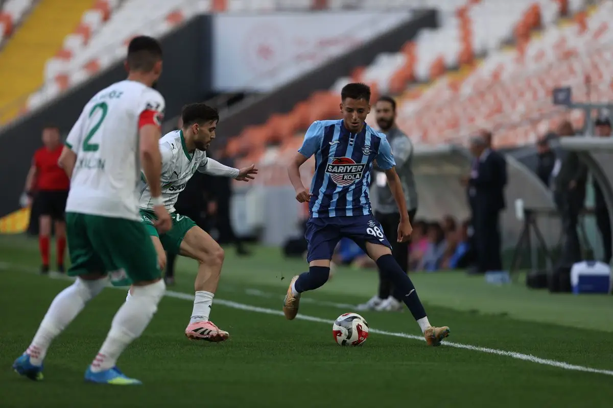 Adana Demirspor, Iğdır FK'ı 6-1 Skorla Geride Bıraktı