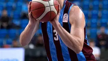 Trabzonspor, Aliağa Petkimspor'un Sürpriz Zaferiyle 84-90 Yenildi