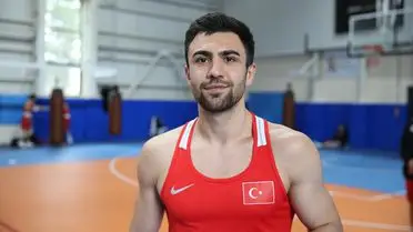 Cem Kaya, Avrupa Boks Şampiyonası'nda Altın İçin Hazırlanıyor