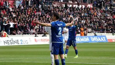 Elazığspor, Erbaaspor'u 3-0 Mağlup Etti: 2. Lig Beyaz Grup'ta Kritik Galibiyet