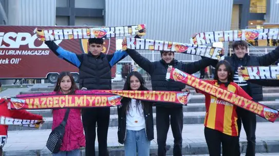 Salihli'den 11 Öğrencinin 800 km'lik Kayseri Maç Yolculuğu