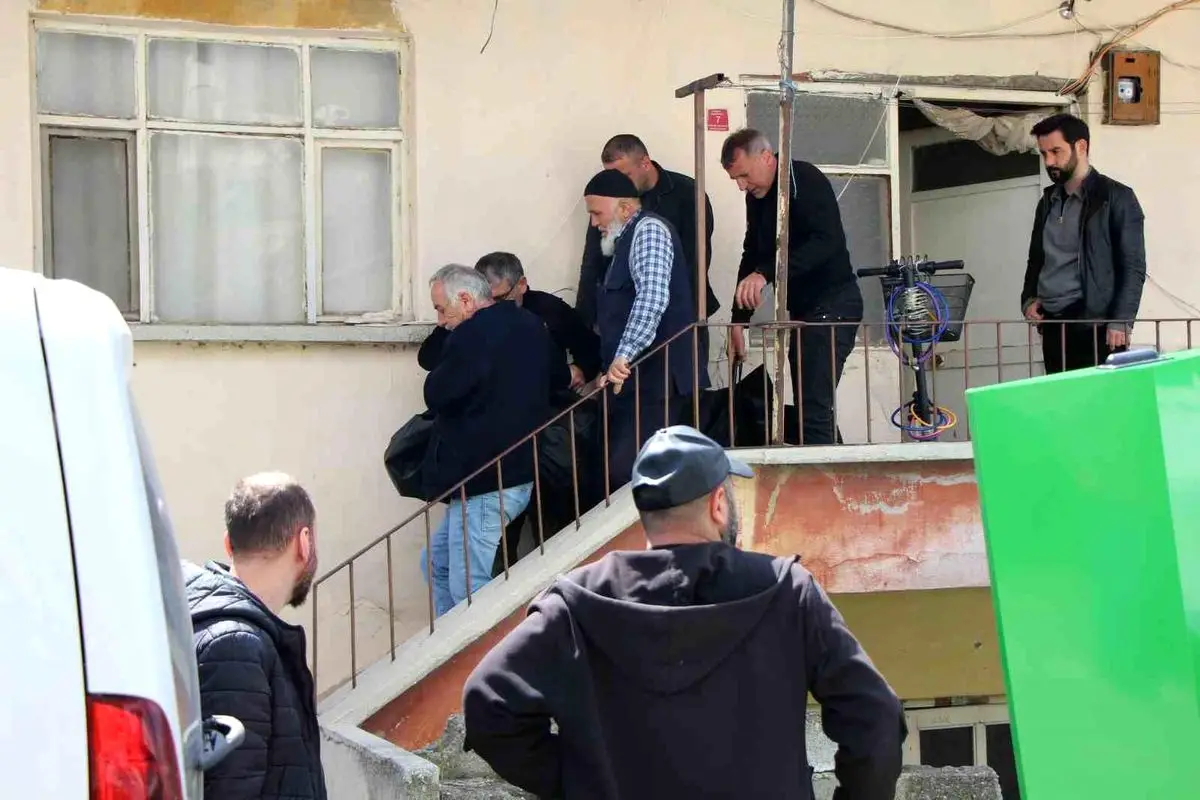 Amasya’da 11 Yıllık Kayıp Tekrarlandı: Baba ve Oğlu Soba Gazı Nedeniyle Hayatını Kaybetti