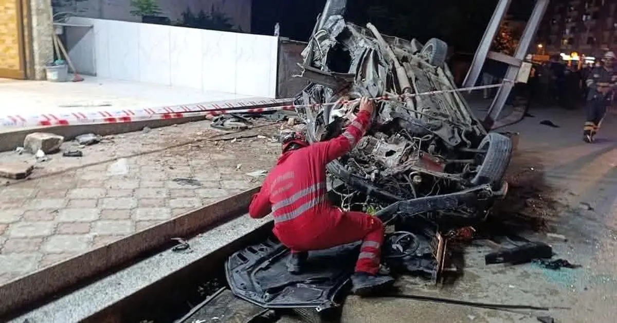 Hatay'da Trafik Kazası: İki Araç Çarpıştı, İki Yaralı