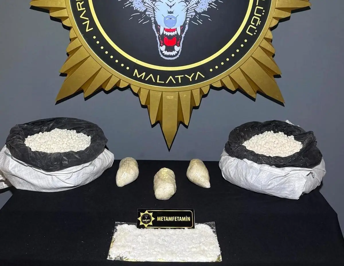 Malatya’da Şeker Çuvallarında Yakalanan 3,03 kg Metamfetamin Operasyonu