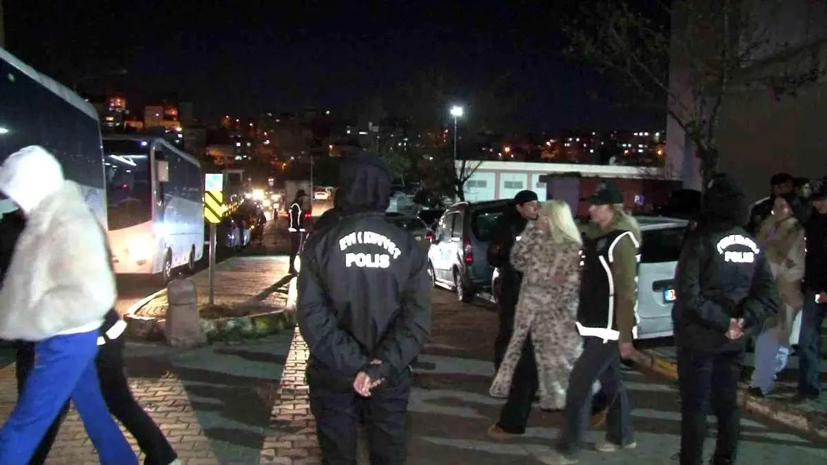 İstanbul’da Geniş Çaplı Uyuşturucu ve Fuhuş Operasyonu: 19 Şüpheli Gözaltında