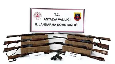 Kaş’taki Jandarma Operasyonunda 10 Silah Ele Geçirildi