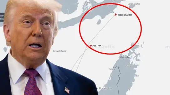 ABD'nin Hürmüz Boğazı'na Getirdiği Deniz Ablukası Sonrası İki Tanker Rotasını Değiştirdi