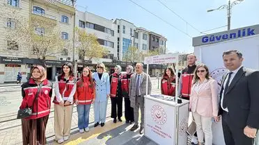 Konya’da Otizm Farkındalık Günü Etkinliği: Tramvay Yolcularına Bilinç Dolaştı