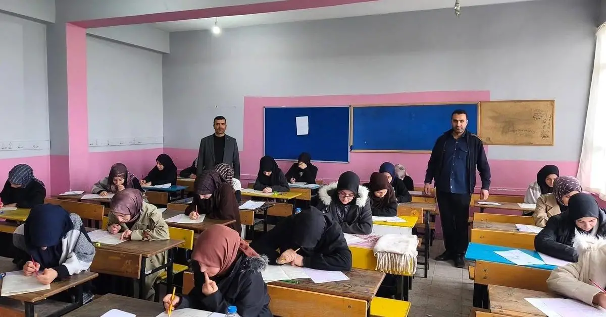 Erzurum’da Öğrencilere Umre Ödüllü Bilgi Yarışması Düzenlendi
