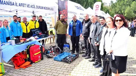 Manisa Celal Bayar Üniversitesi'nde Afet Bilinci Üzerine Derinlemesine Sempozyum