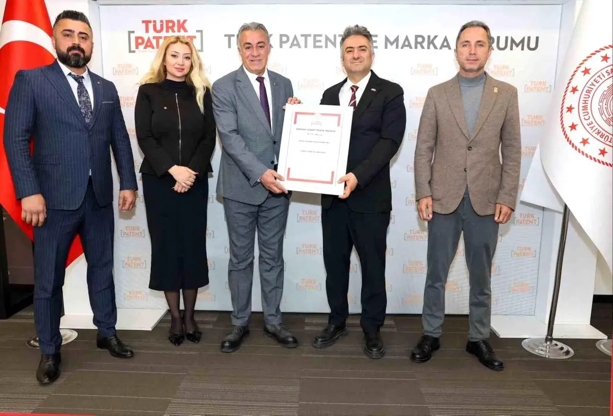 Pülümür Tuzunun kapak fotoğrafı