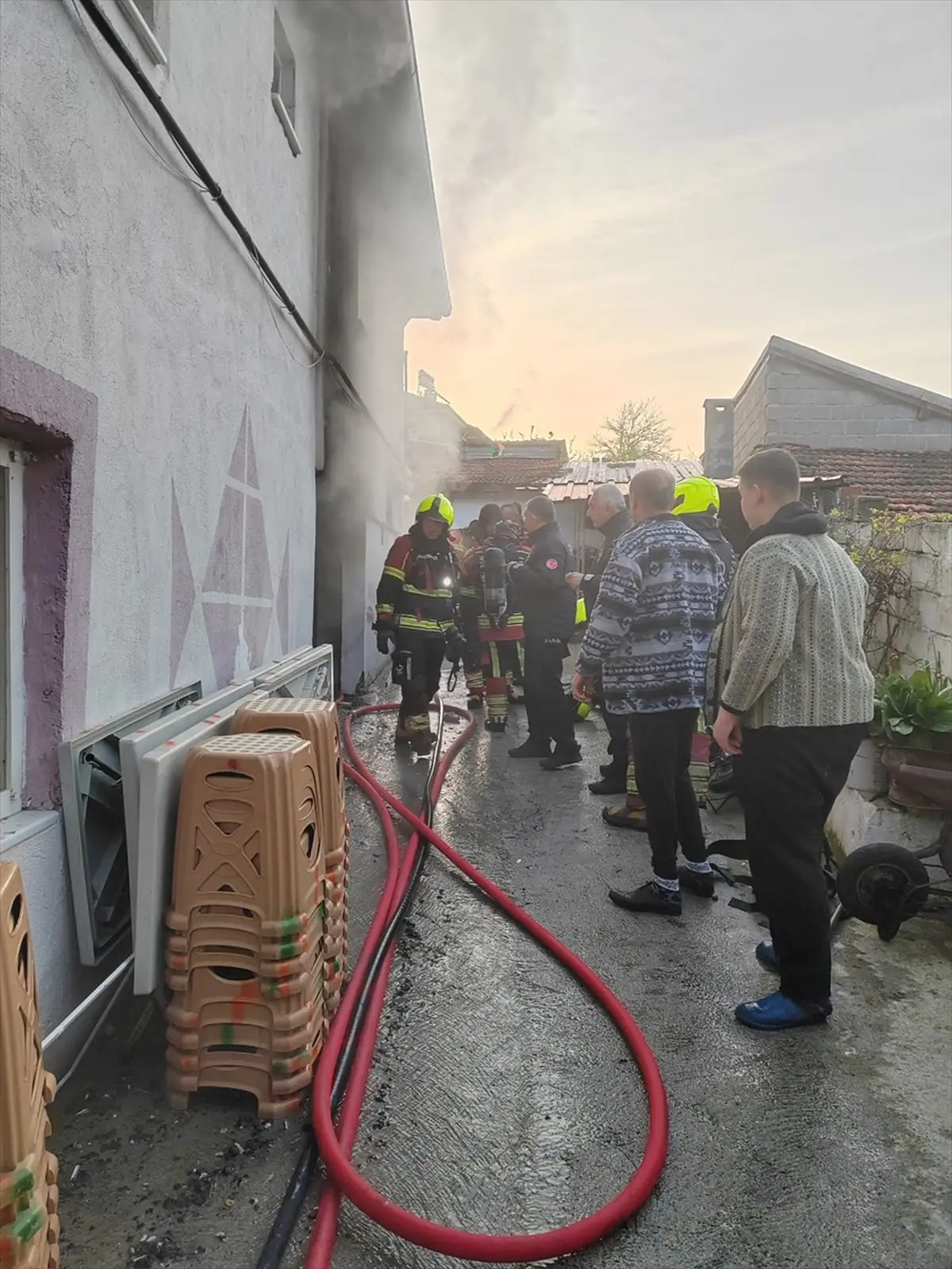 Balıkesir Kepsut’ta Ev Yangını: 71 Yaşındaki H.Ç. Hayatını Kaybetti