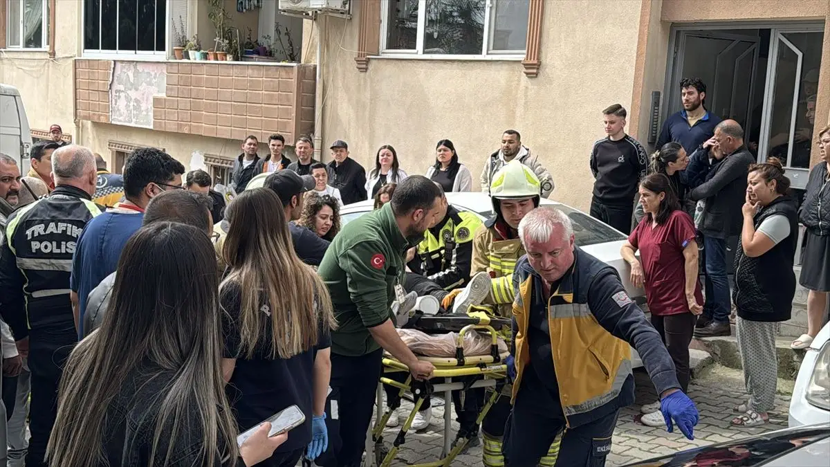 Edirne'de Panelvan Çarpması: Hastanede Bir Kişi Hayatını Kaybetti, Çocuk Yaralı