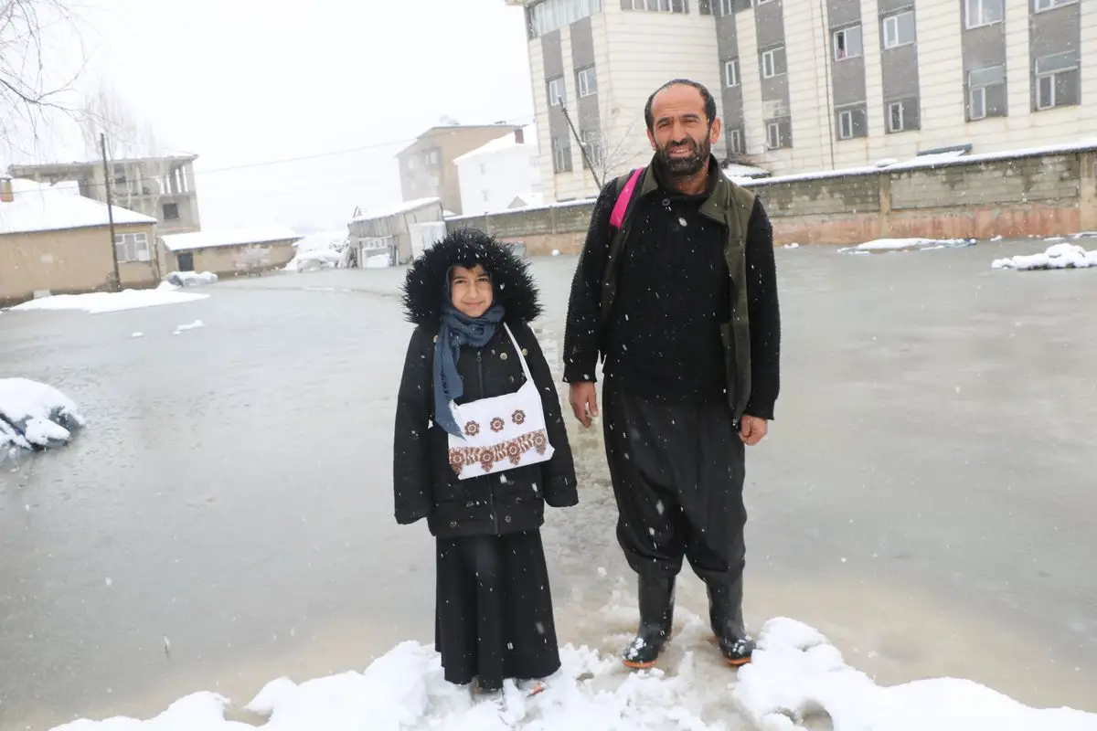 Yüksekova’da Yağış Sonrası Oluşan Su Birikintileri Halkı Endişelendiriyor