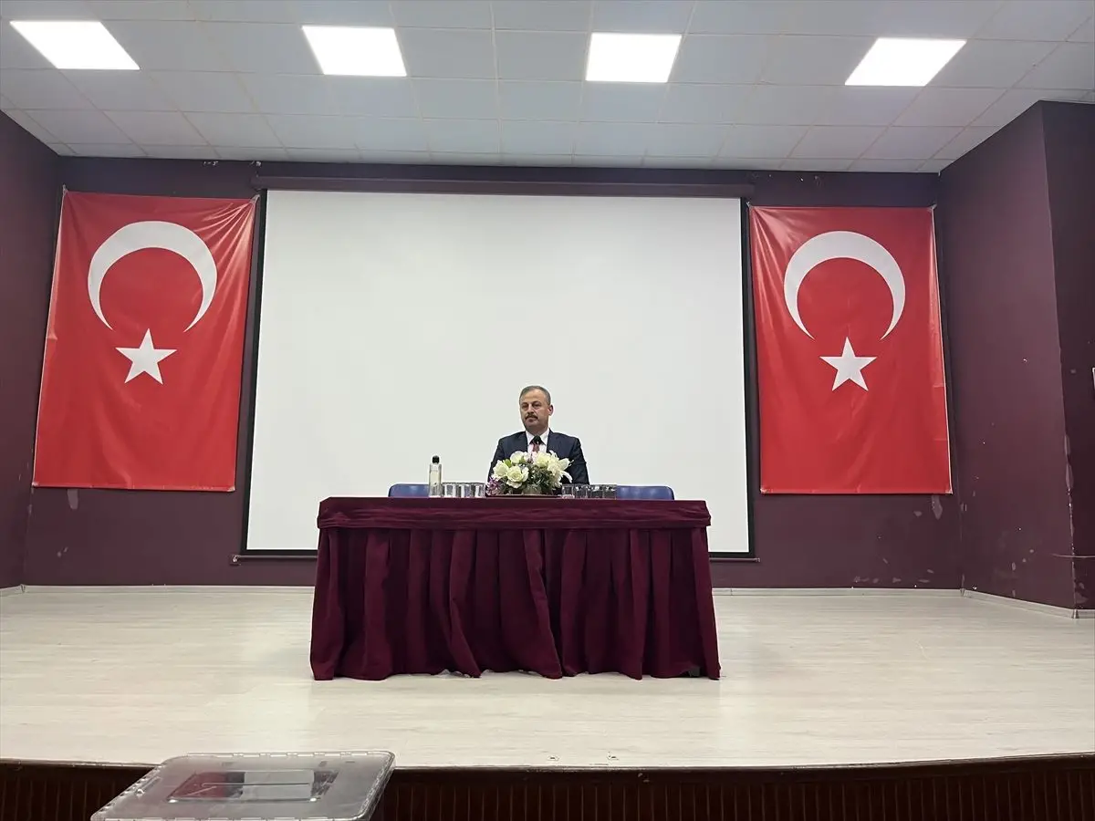 Niksar’da Köylere Hizmet Toplantısı kapak fotoğrafı