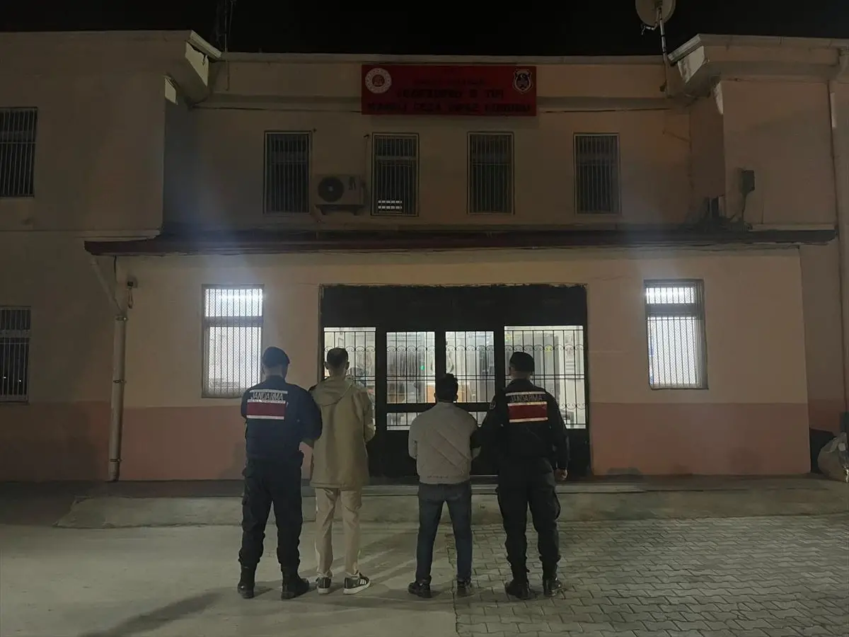 Samsun Vezirköprü'de Uyuşturucu Operasyonu: İki Şüpheli Tutuklandı