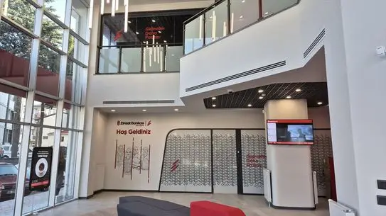 Bafra’da Ziraat Bankası Şubesi Modern Tasarımla Yeniden Açıldı