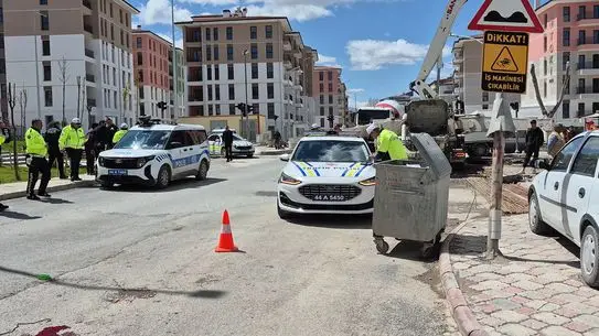 Malatya’da Beton Mikseri Çarptı: Emine B. Hastaneye Kaldırıldı