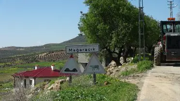 Kilis'te yıkılan ahır ve ölen koyunlar