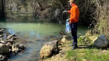 Kaymakam Özderin, Koloğlu İlkokulu’nda Çocuklarla Buluştu: Kitap Okuma Etkinliği