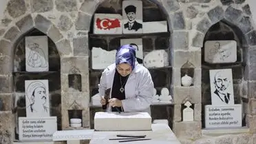Mardin’in Taş İşleme Geleneği Modern Sanatla Buluşuyor